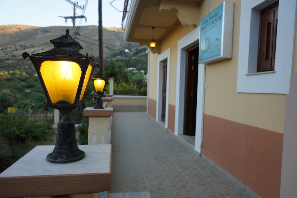 Villa Pinotsi 시미 외부 사진